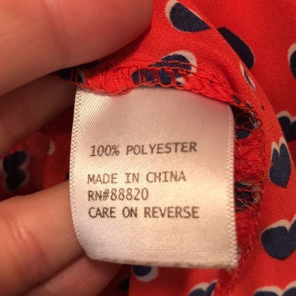 CYNTHIA ROWLEY Sleeveless Pleated Heart Blouse - Picture 8 of 8